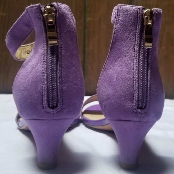 Lavender Low Kitten Heel Sandals - Picture 3 of 6